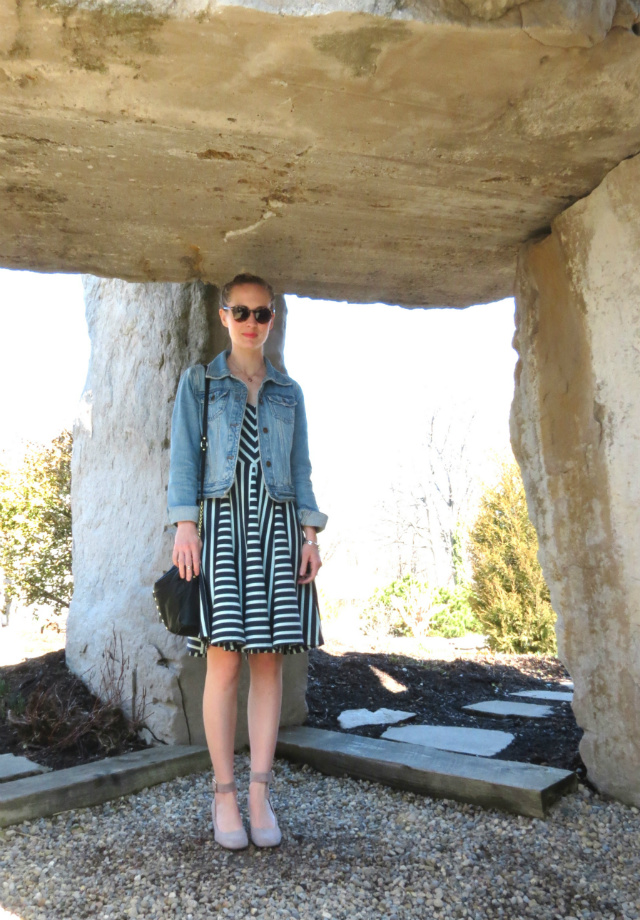 striped fit and flare dress, forever 21 jean jacket, nine west shoes, oliver winery