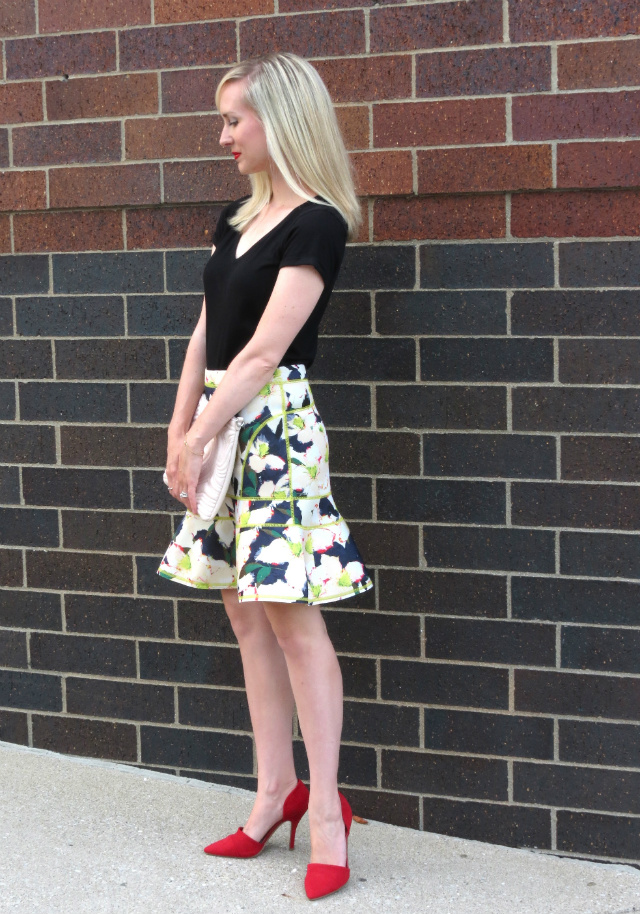 cove floral skirt, chinese laundry red suede d'orsay pumps, date night outfit