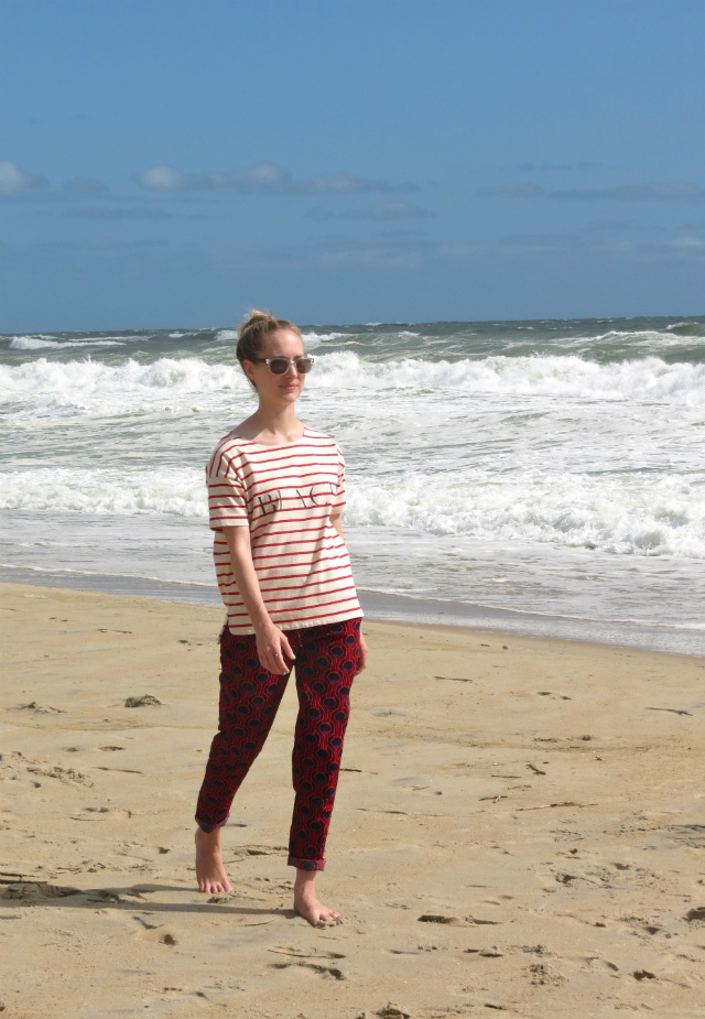 madewell beach tee, printed pants, beach outfit, outer banks