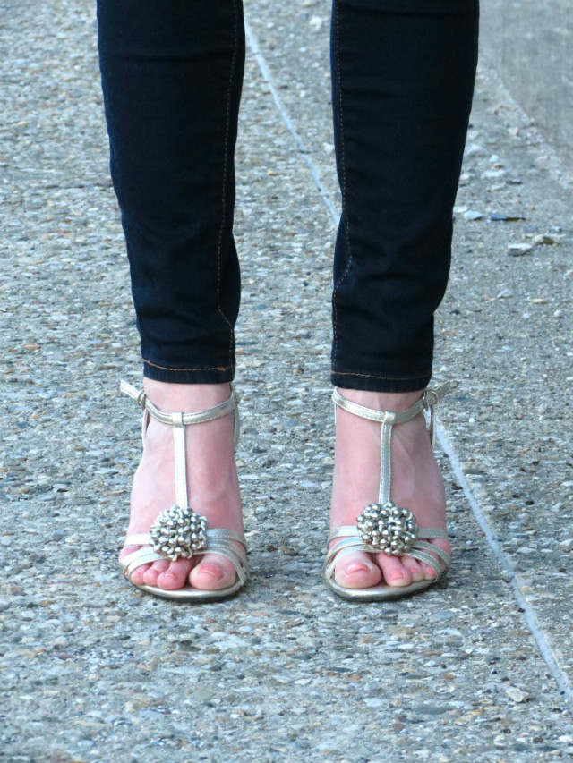 denim on denim outfit, gold sandals, polka dot clutch, Indianapolis style blog