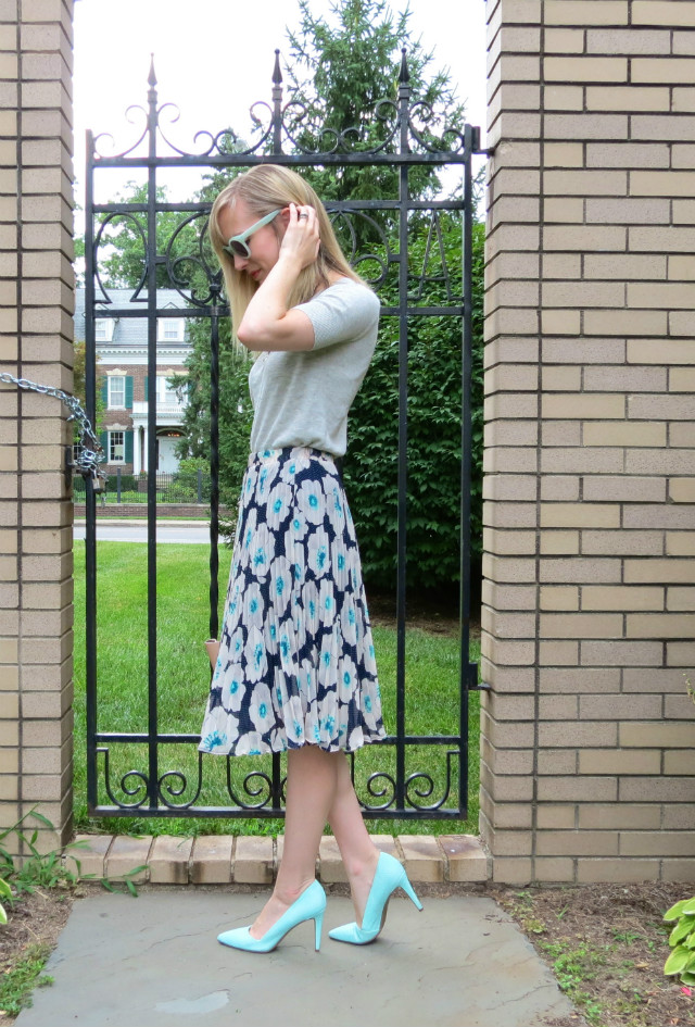 pleated midi skirt, mint heels outfit