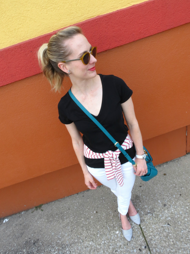 striped shirt tied around waist, white jeans, Madewell sunglasses
