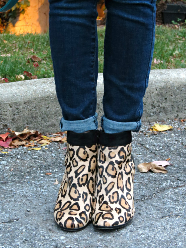 graphic sweatshirt, plaid blanket scarf, leopard ankle boots, cuffed jeans with ankle boots