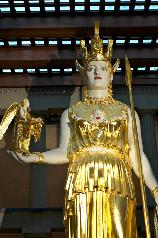 Parthenon Nashville, Athena statue