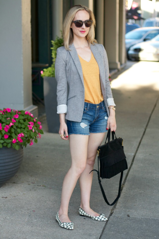 jean shorts, tee, blazer, bow flats, suede fringe transport tote