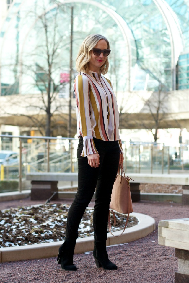 pleated bell sleeve shirt, black toothpick jeans, ankle boots outfit