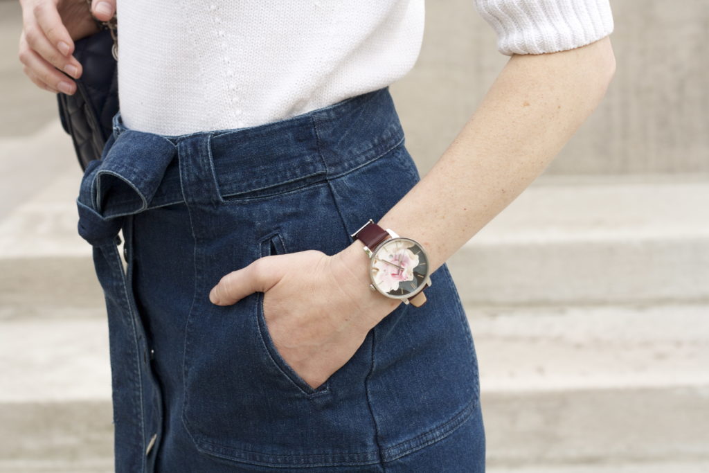 jean skirt, turtleneck, navy quilted bag, blush oxfords