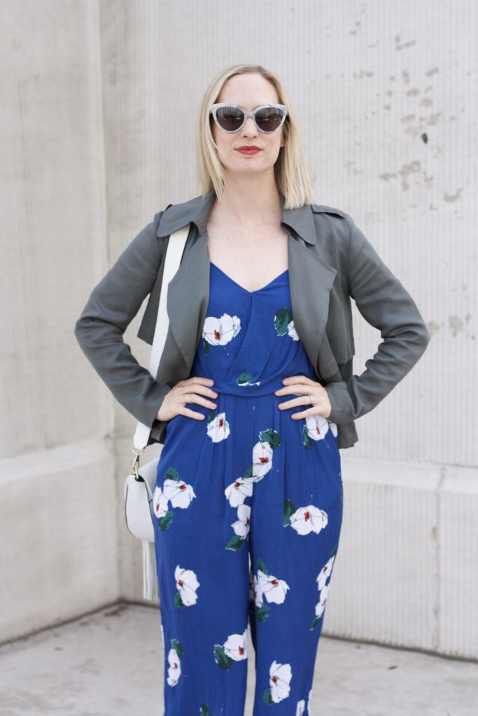 floral jumpsuit, cropped trench, early fall outfit