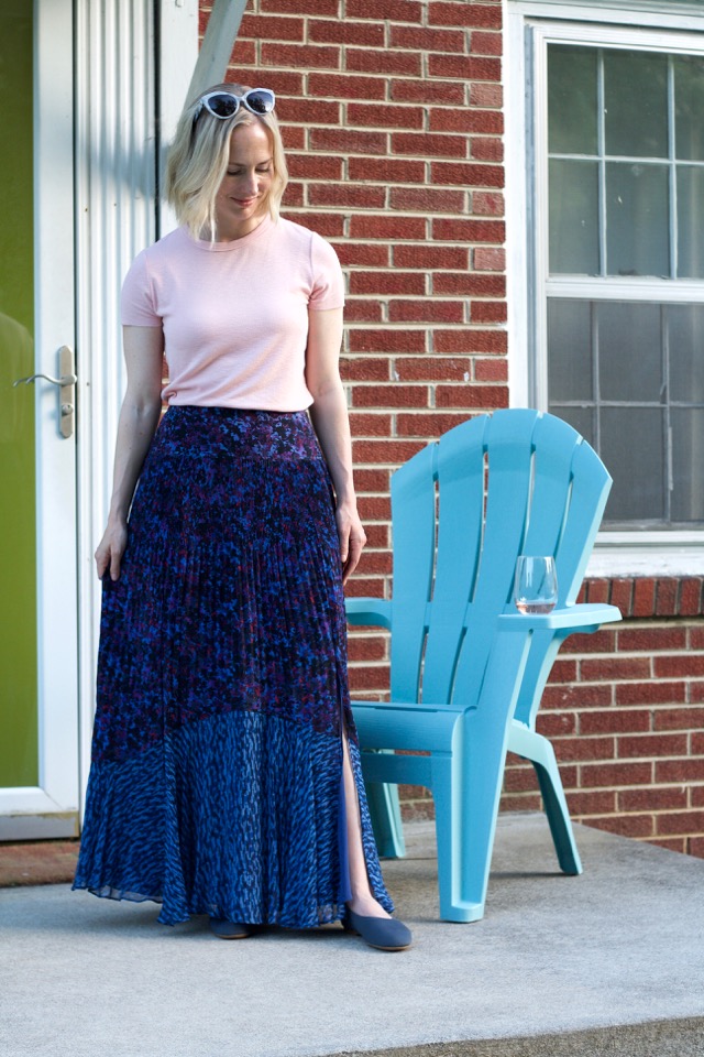 maxi skirt tee shirt outfit, sustainable shoes