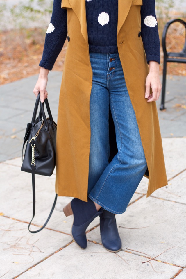 vetta convertible trench, cropped wide leg jeans with ankle boots